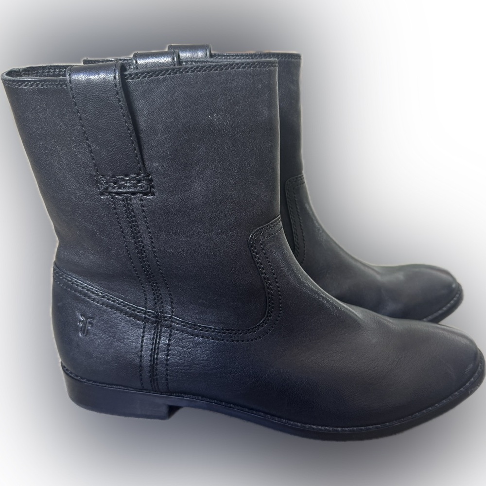 Frye Black Leather Ankle Booties Size 8